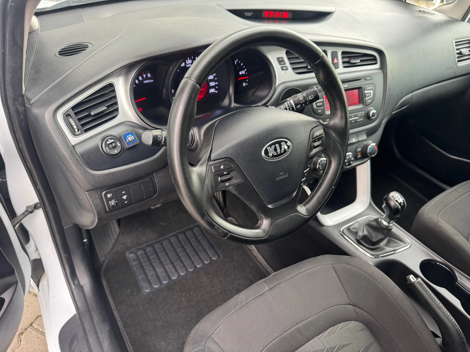 Kia Ceed 1, 4i GPL, 100ps, 6ck., usb, aux, , ,  | Mobile.bg   12