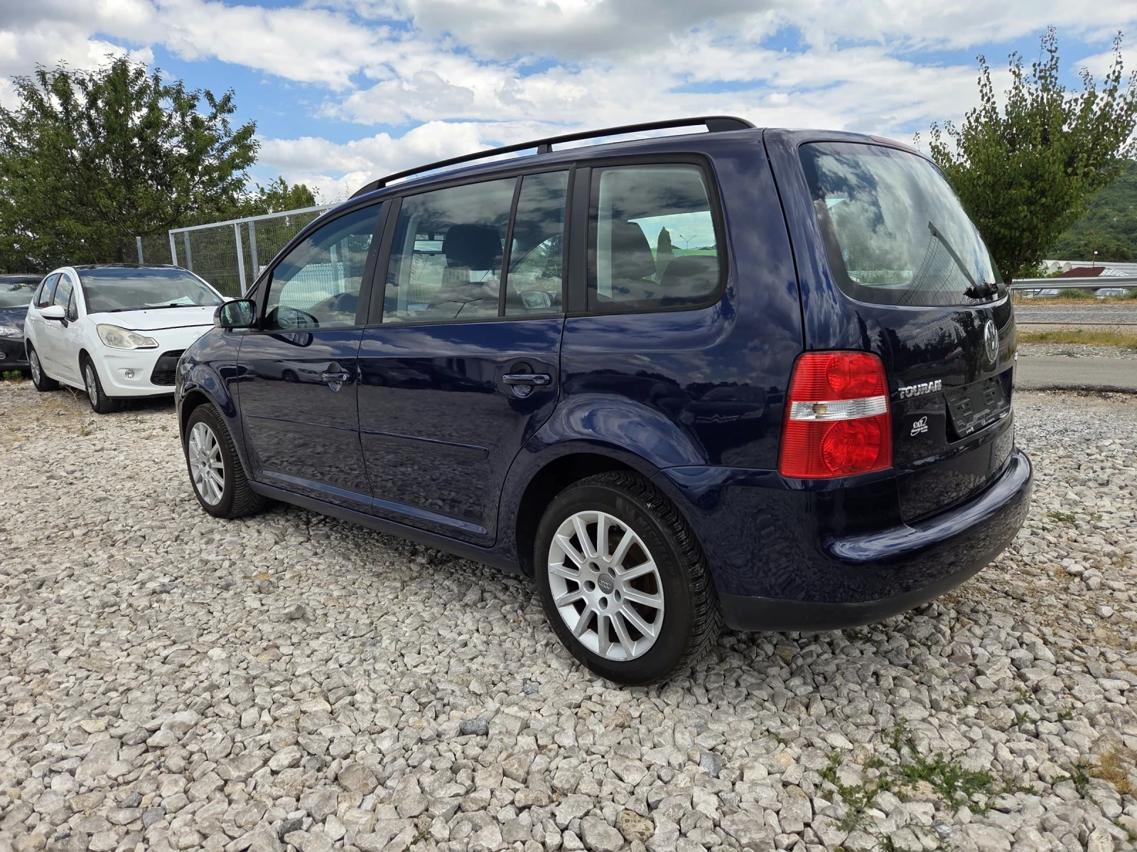 VW Touran * Automatik*  - изображение 5