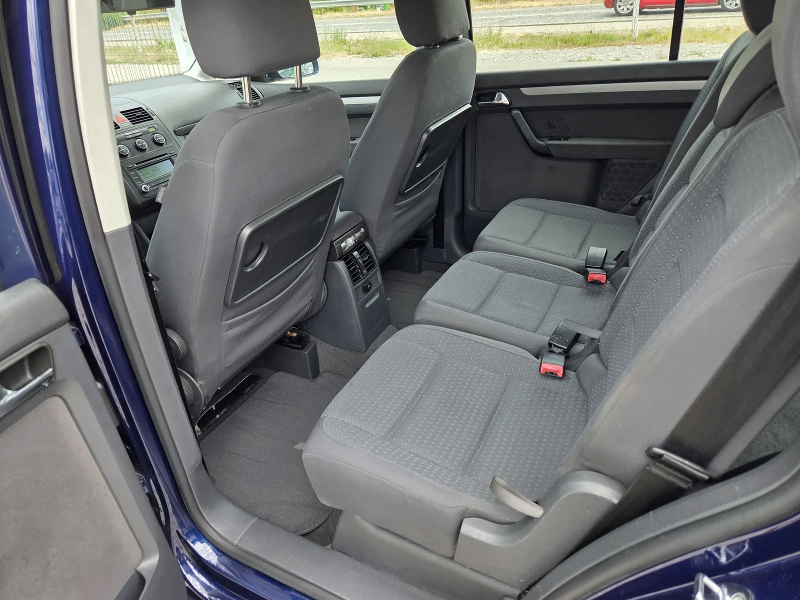 VW Touran * Automatik*  - изображение 10