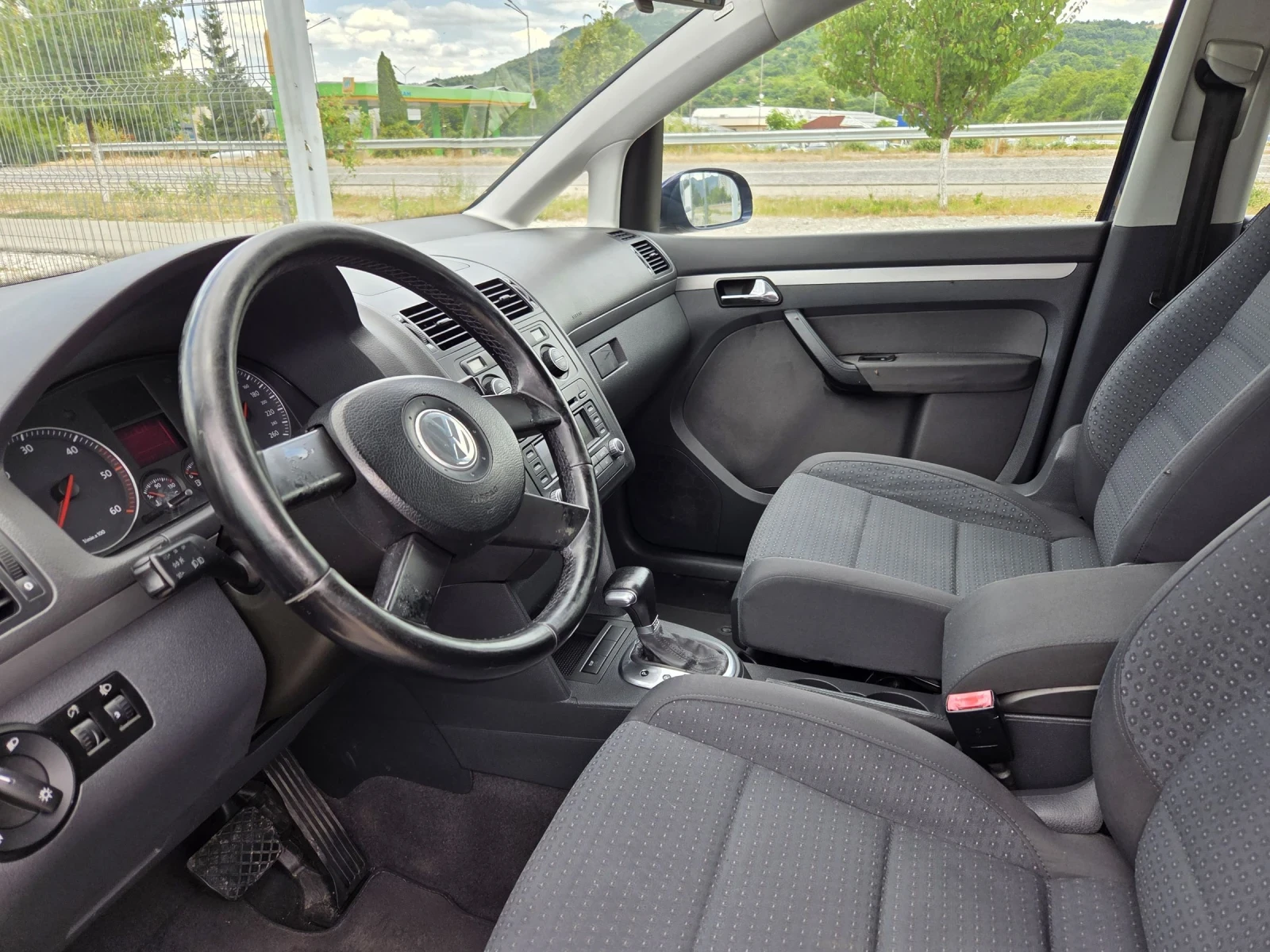 VW Touran * Automatik*  - изображение 9