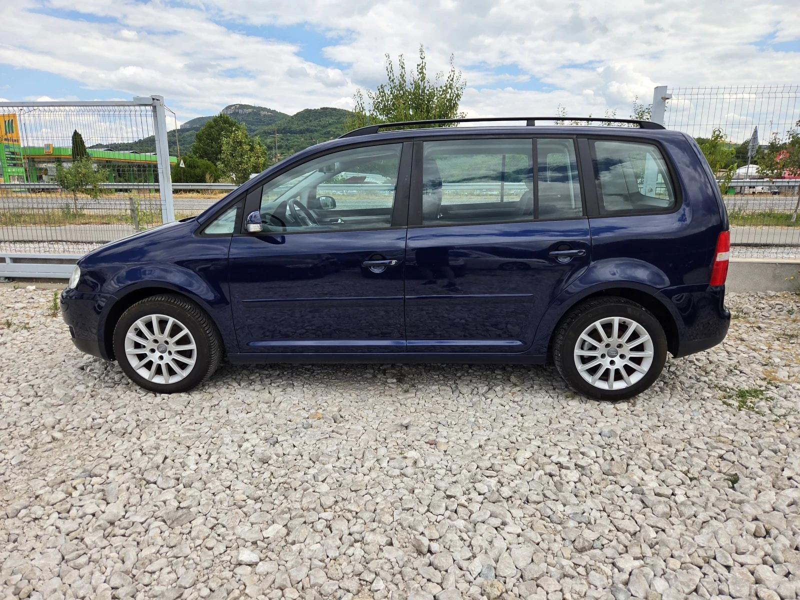 VW Touran * Automatik*  - изображение 6