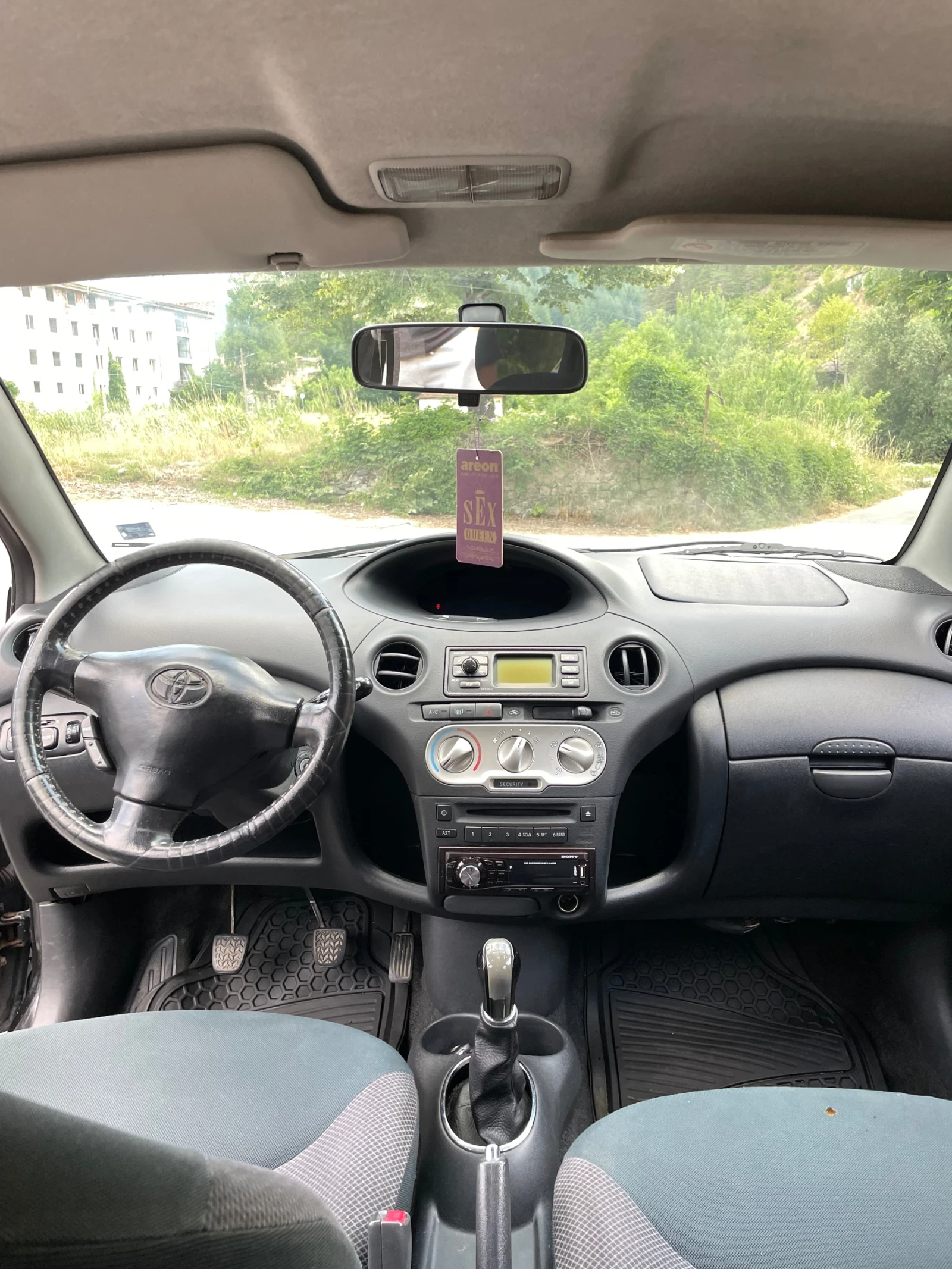 Toyota Yaris 1.4 D4D - изображение 4