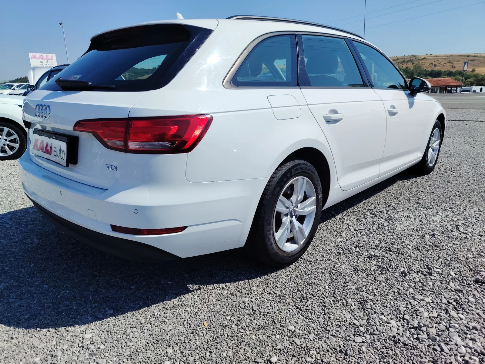 Audi A4 ОБСЛУЖЕН - изображение 5