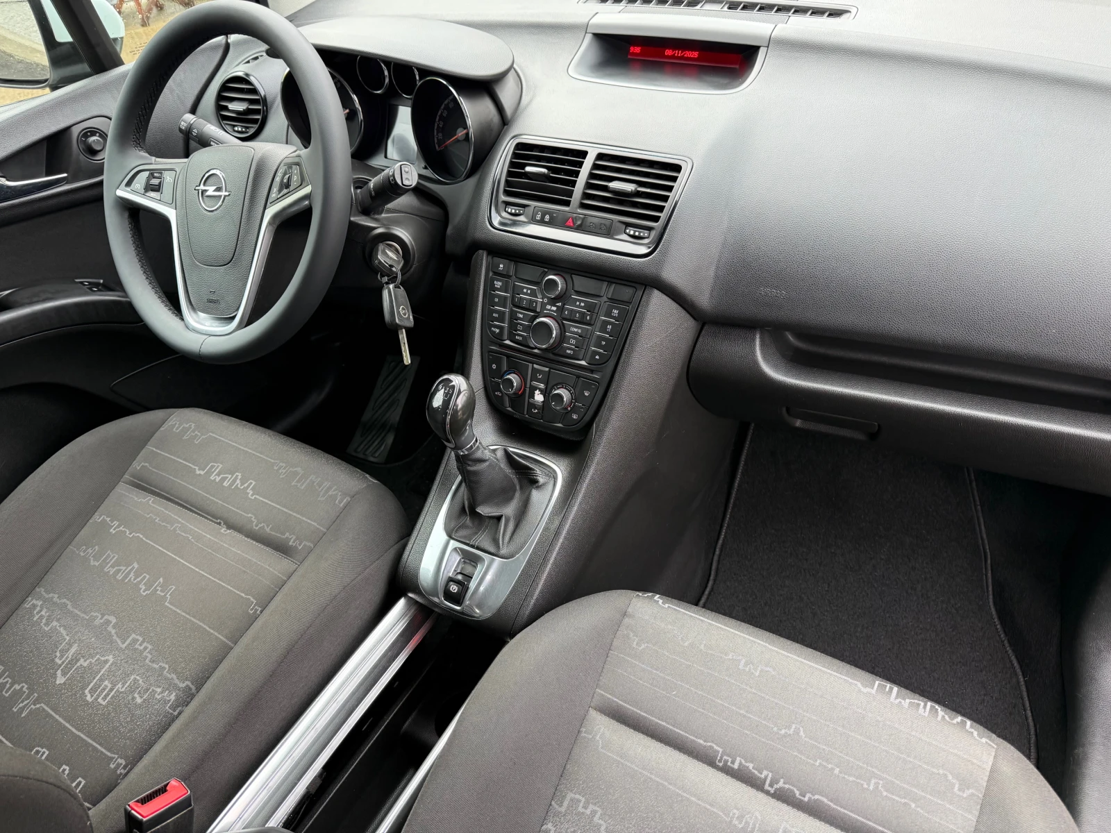 Opel Meriva 1.4i - изображение 10