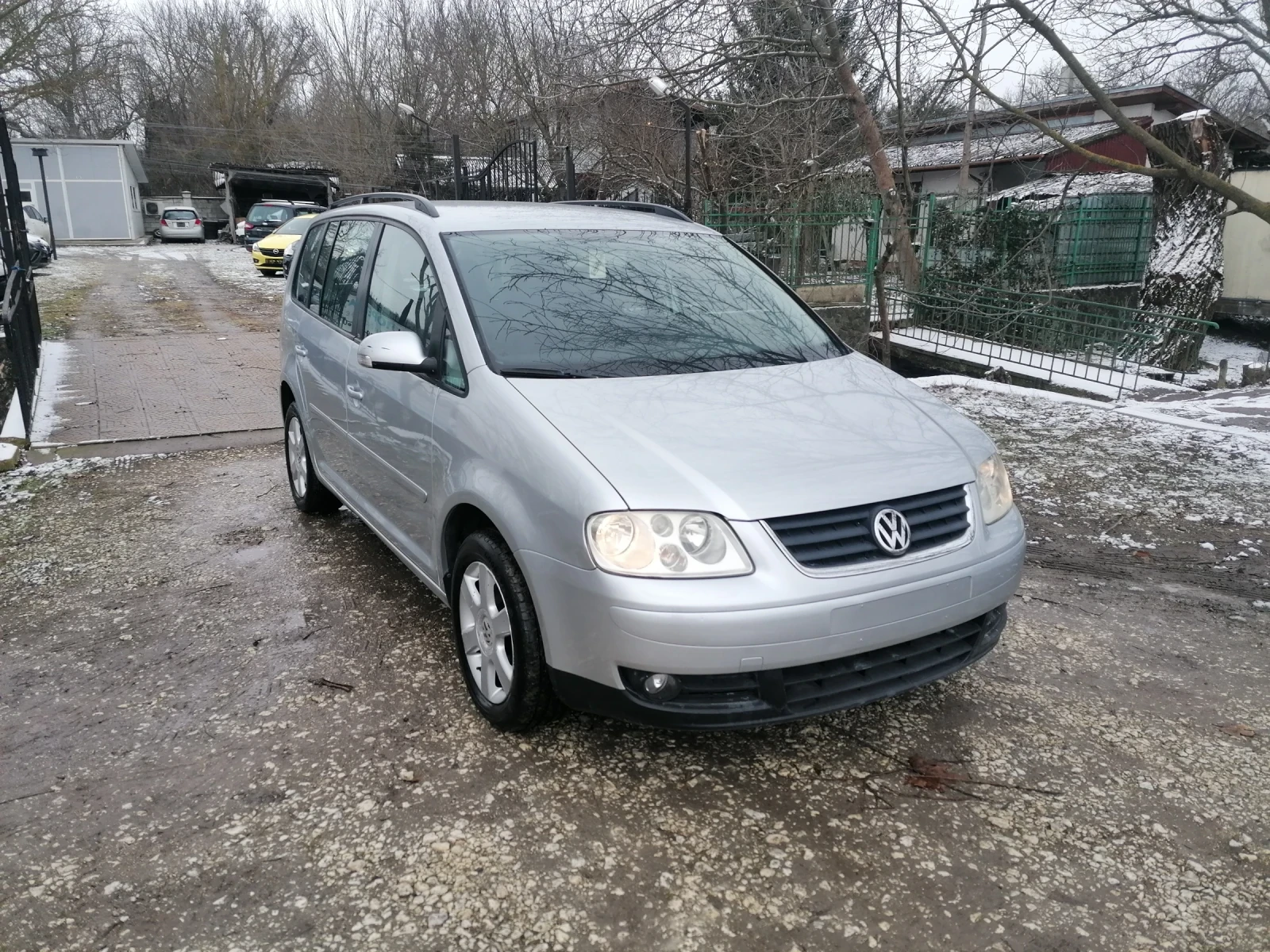 VW Touran 1.9 TDI 105kc - изображение 3