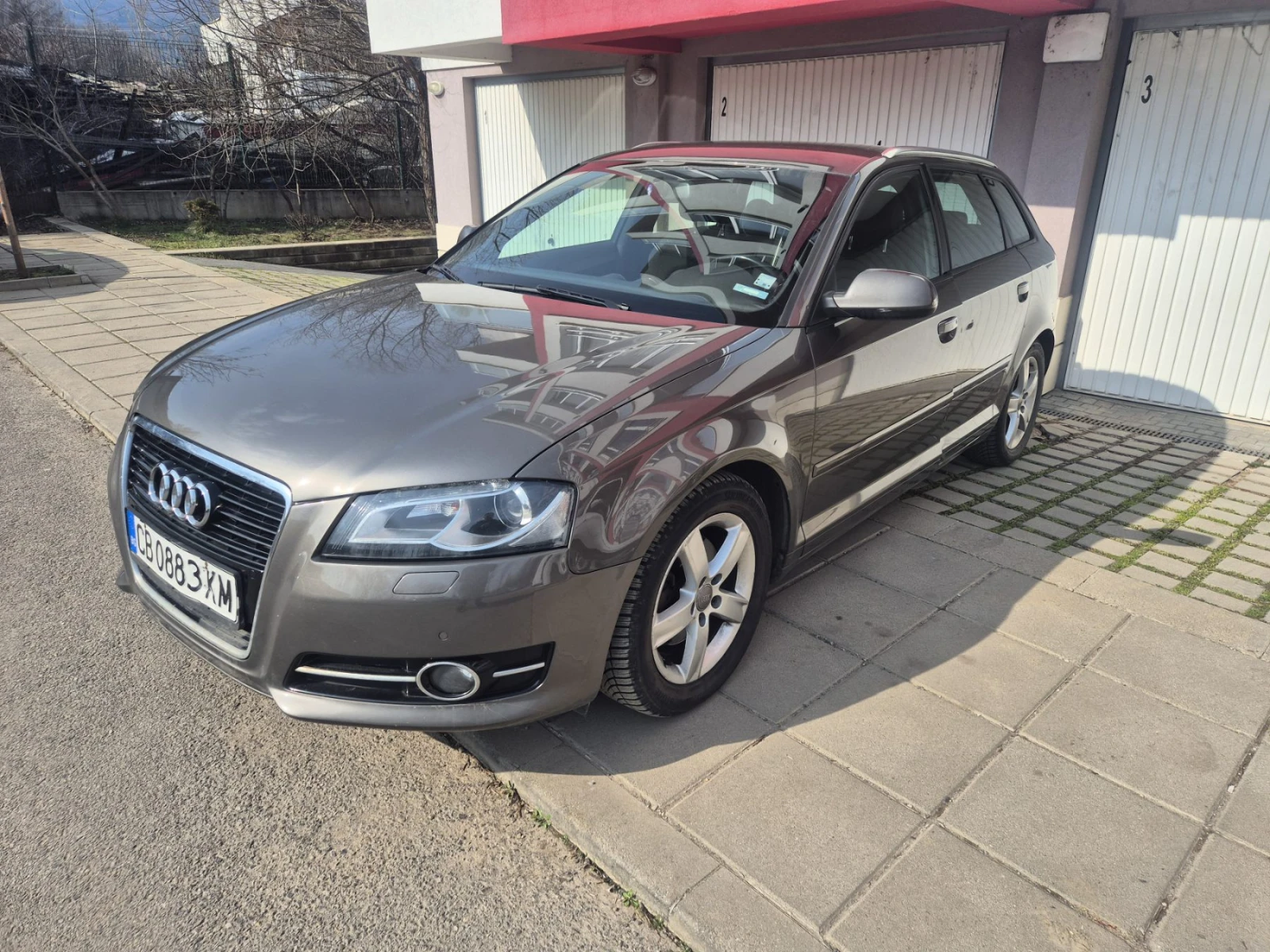 Audi A3 2.0 TDI Sportback Facelift, снимка 8 - Автомобили и джипове - 53759094