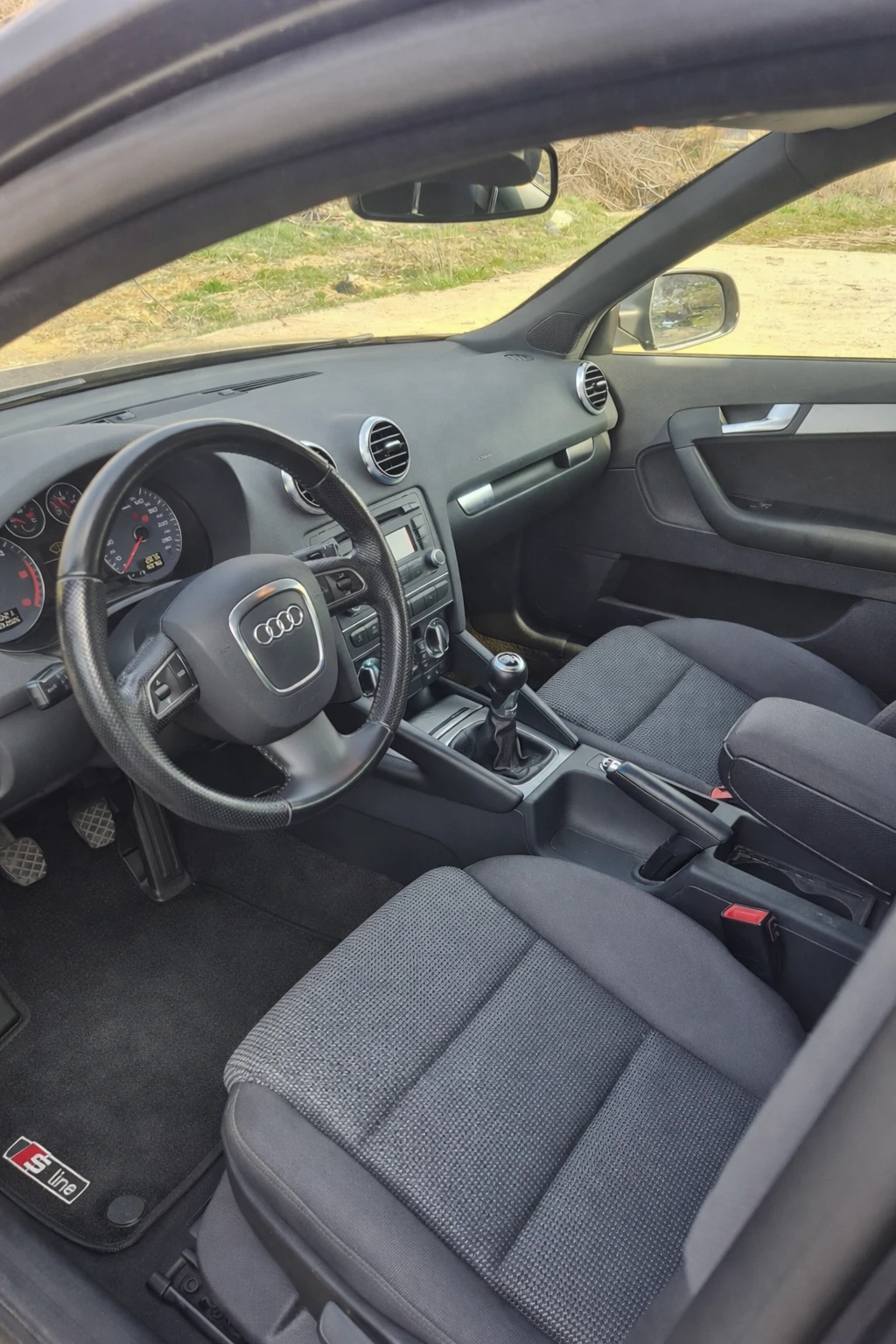 Audi A3 2.0 TDI Sportback Facelift, снимка 3 - Автомобили и джипове - 53759094