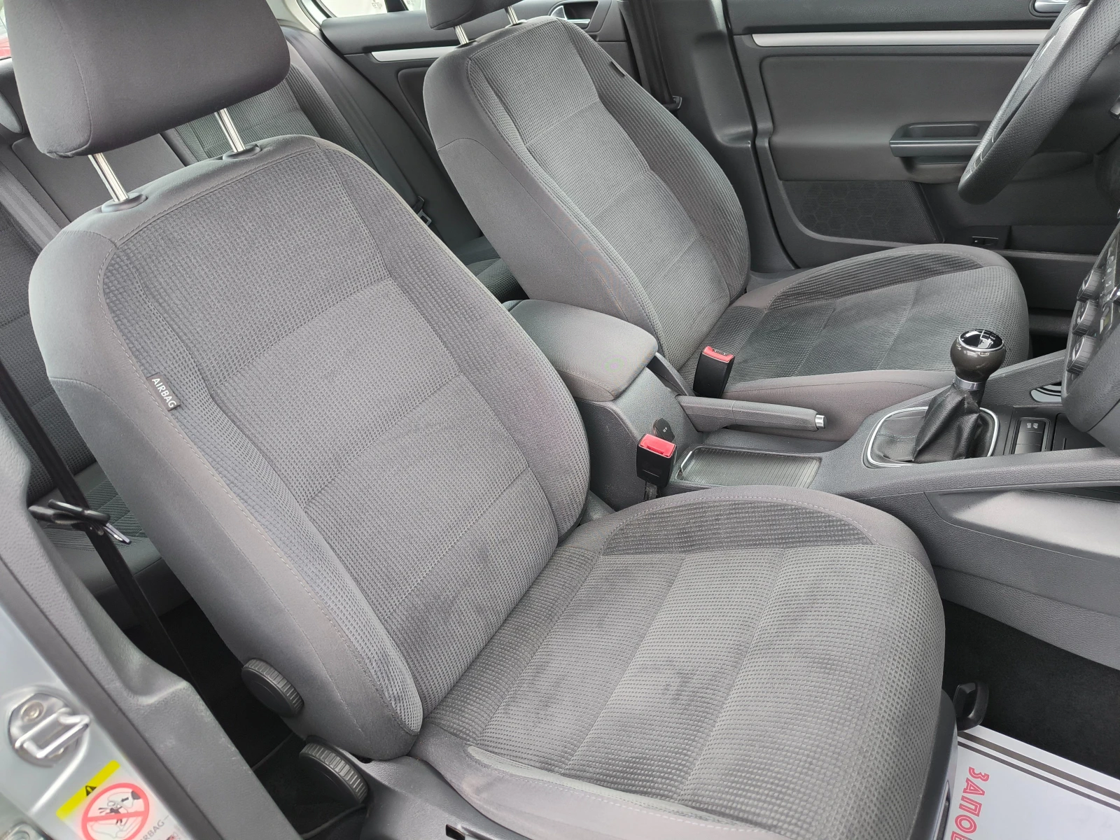 VW Jetta 1, 9 �.D.i-105k.c.����, ��������� | Mobile.bg � ����������� 12