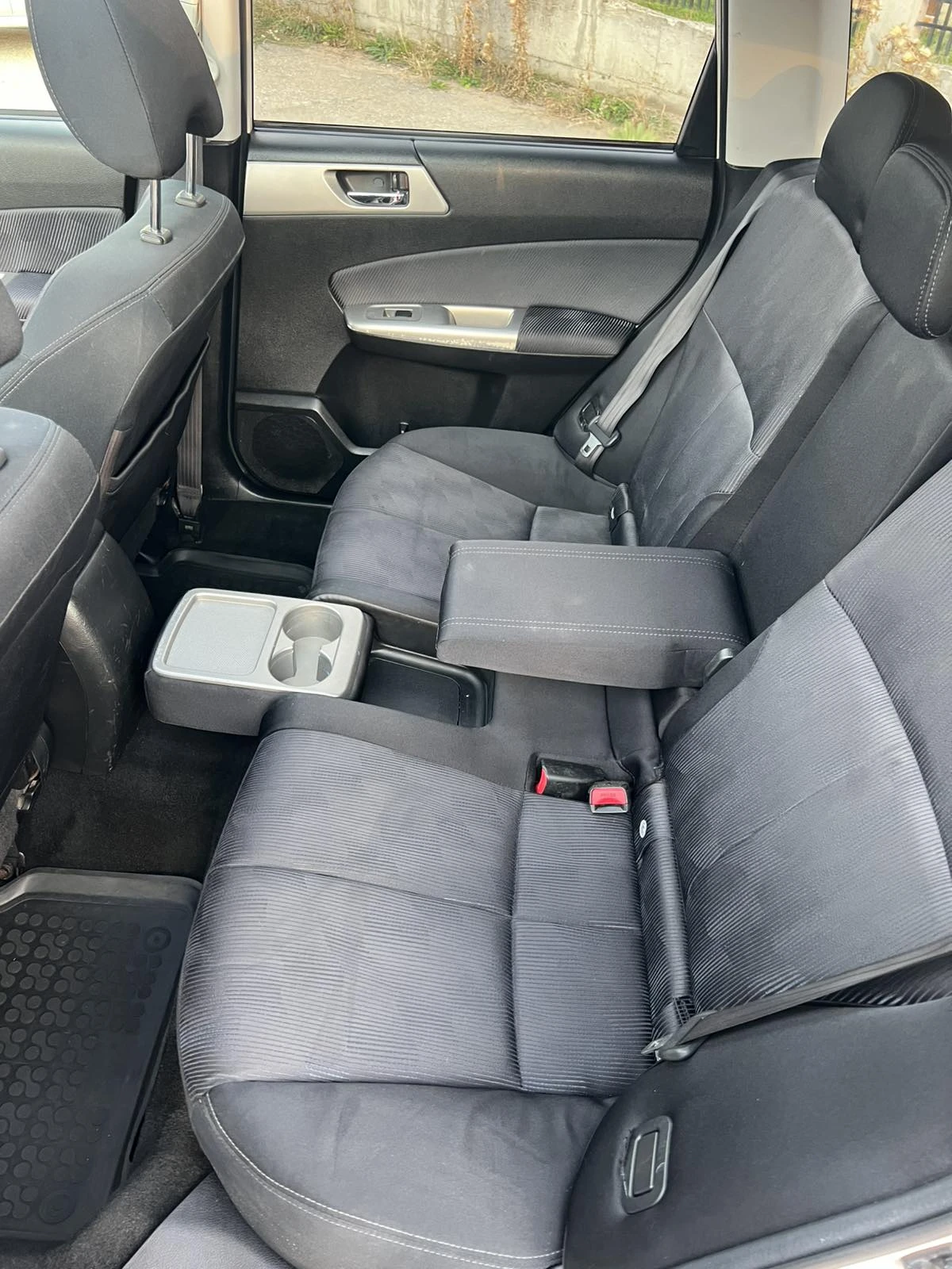 Subaru Forester, снимка 6 - Автомобили и джипове - 54652587