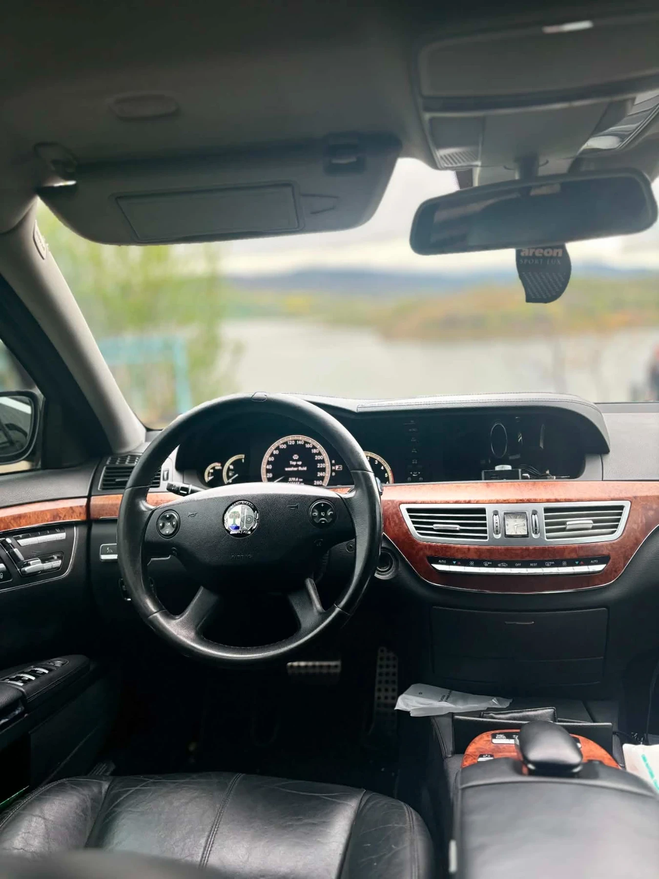 Mercedes-Benz S 320