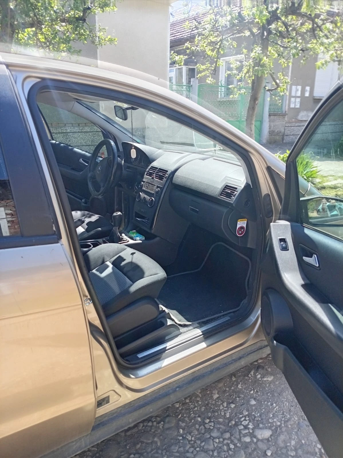 Mercedes-Benz A 180, снимка 8 - Автомобили и джипове - 55559233