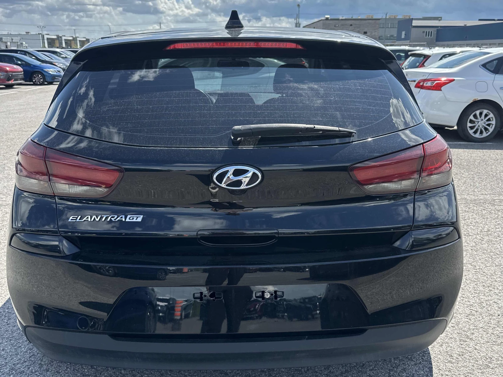 Hyundai Elantra, снимка 4 - Автомобили и джипове - 55703551