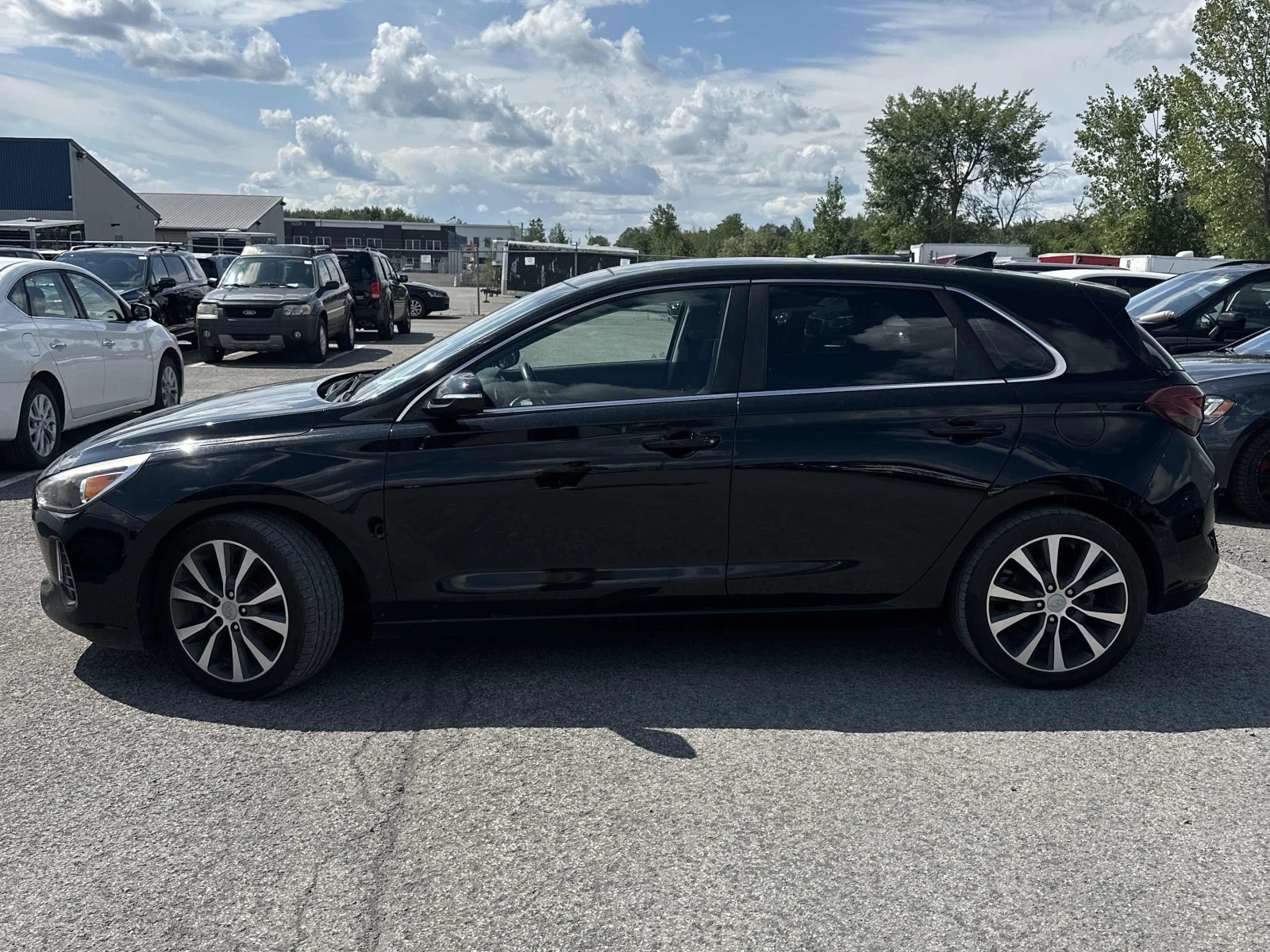 Hyundai Elantra, снимка 2 - Автомобили и джипове - 55703551