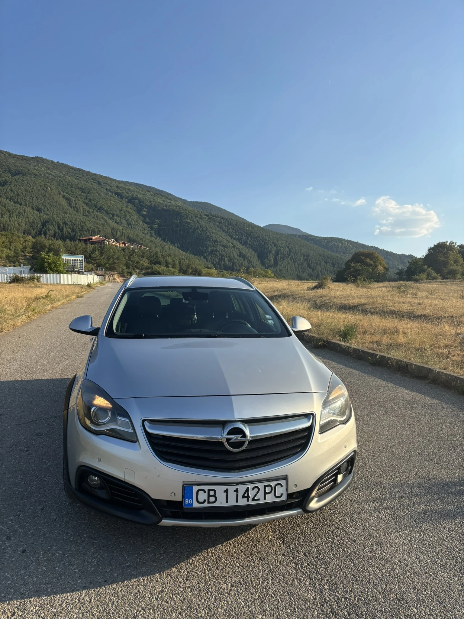 Opel Insignia, снимка 3 - Автомобили и джипове - 55737299