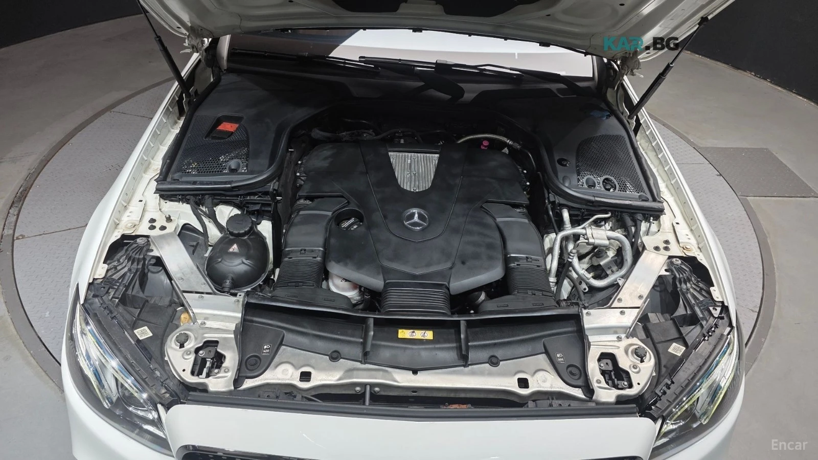 Mercedes-Benz E 400 4MATIC* DISTRONIC* 360* ПОДГРЕВ* ОБДУХВАНЕ* ХЕДЪП*, снимка 17 - Автомобили и джипове - 55818416