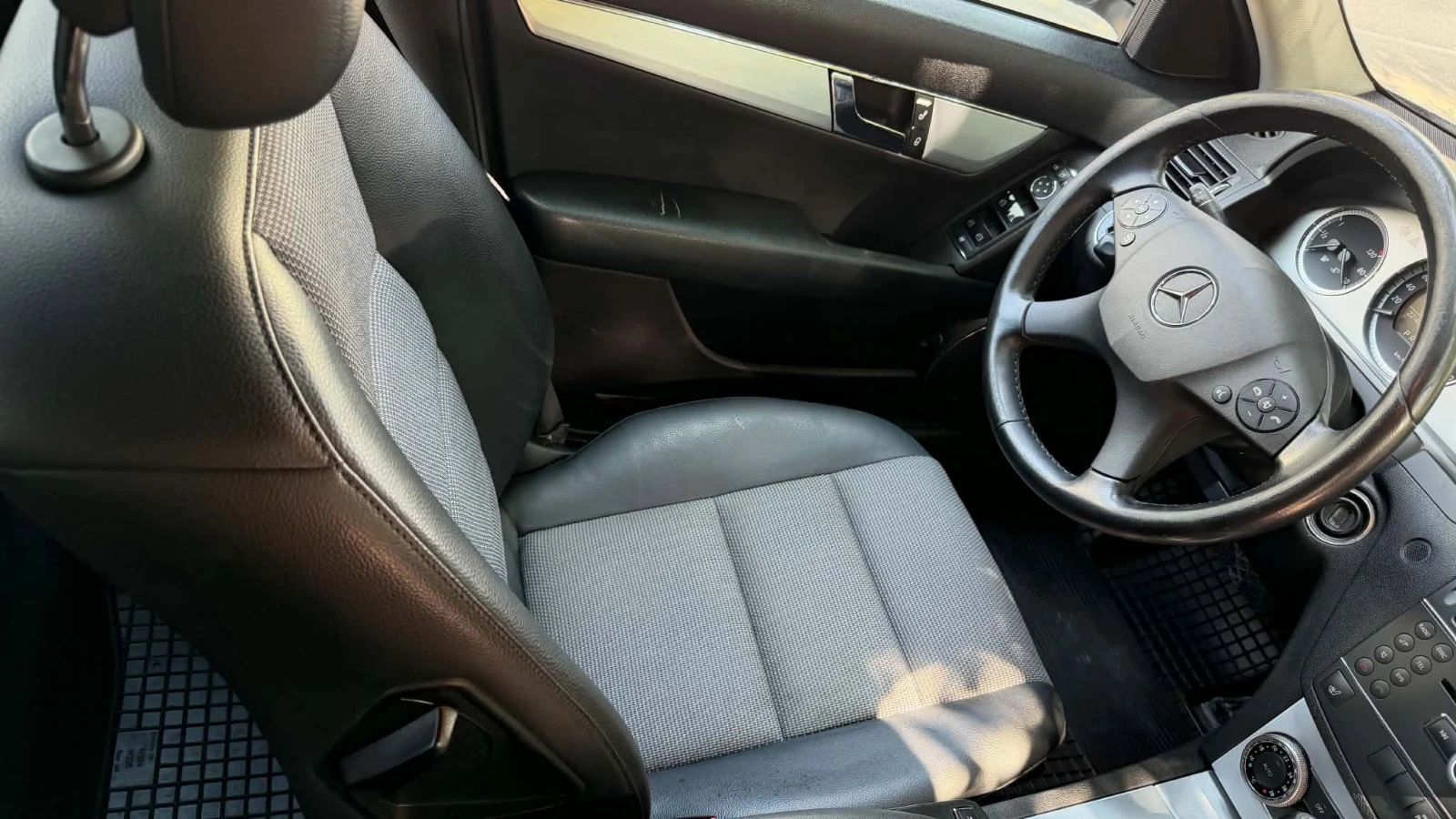 Mercedes-Benz C 200 Kompressor, снимка 11 - Автомобили и джипове - 55977228
