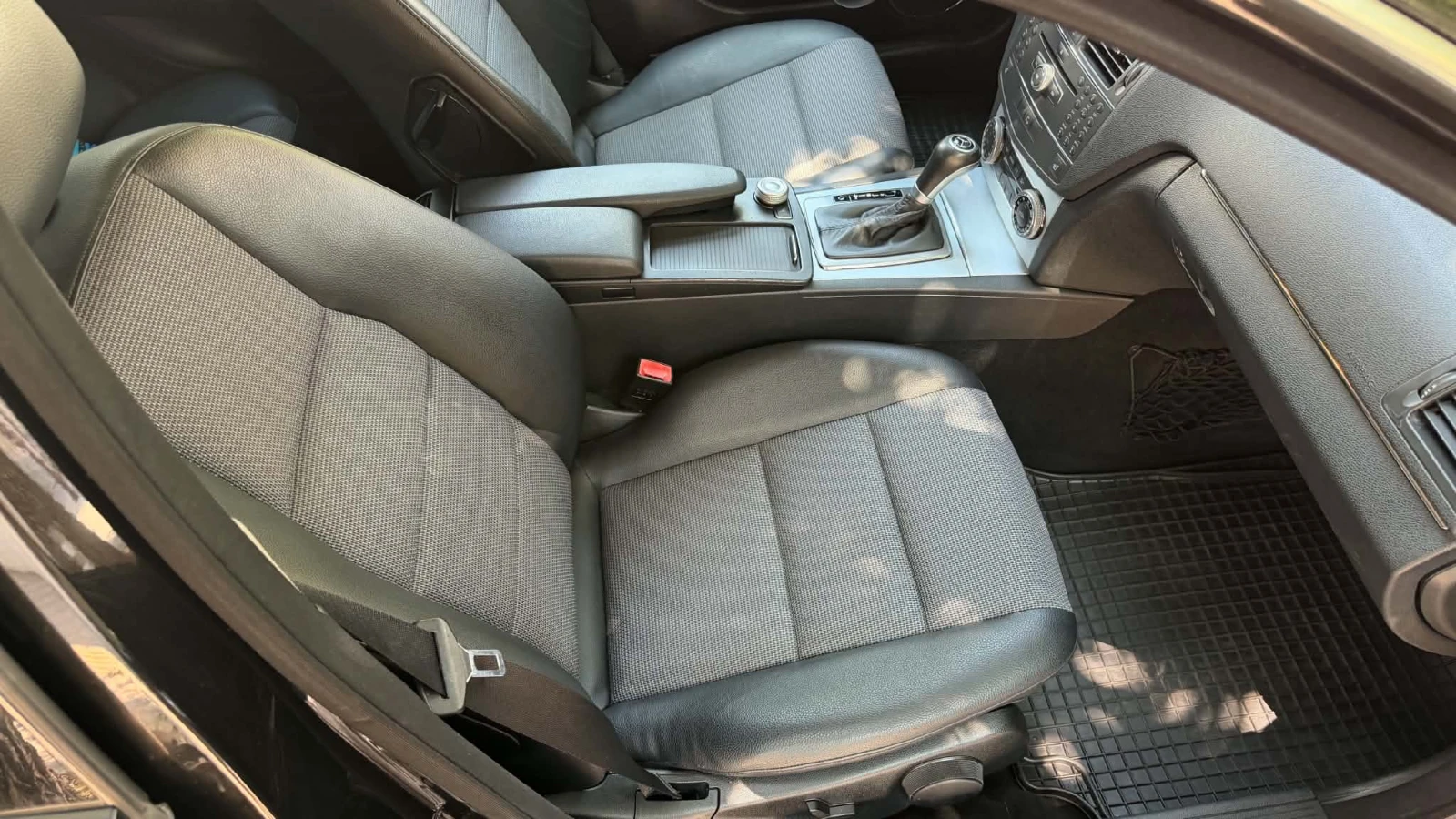 Mercedes-Benz C 200 Kompressor, снимка 10 - Автомобили и джипове - 55977228