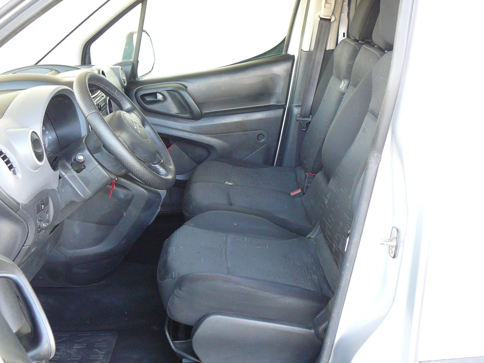 Citroen Berlingo 1.6 hdi MAXI, снимка 10 - Автомобили и джипове - 56121505