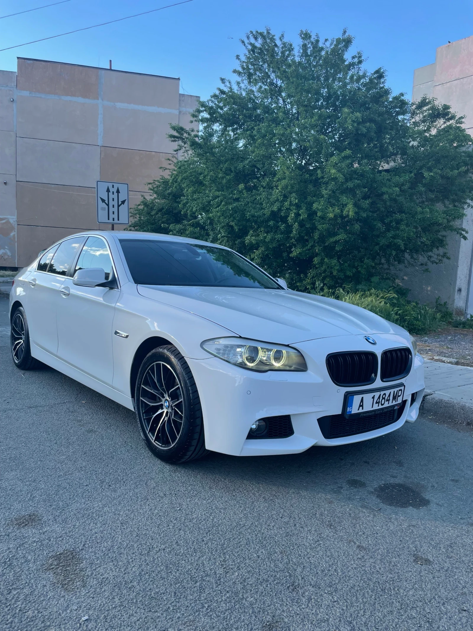 BMW 520, снимка 3 - Автомобили и джипове - 56414176