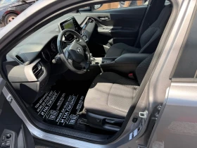 Toyota C-HR 1.8 Hybrid-В ГАРАНЦИЯ! 128хил.км.Кей лес!Камера! , снимка 7