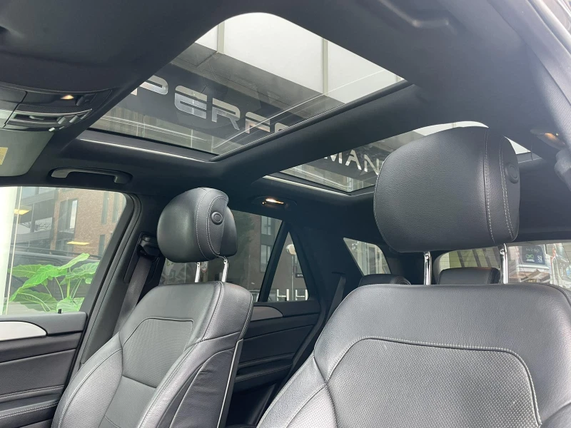 Mercedes-Benz GLE 350 d 4Matic AMG Line = MGT Select 2 = , снимка 10 - Автомобили и джипове - 50070862