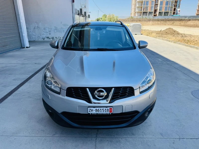 Nissan Qashqai 2.0i 4x4 + Кожа, снимка 3 - Автомобили и джипове - 51162233