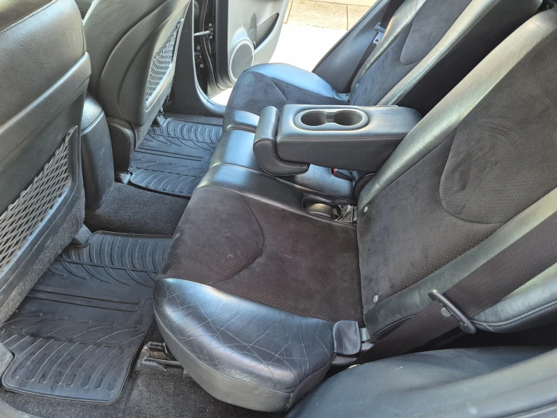 Toyota Rav4 2.2D4D 150к.с., снимка 9 - Автомобили и джипове - 52202807