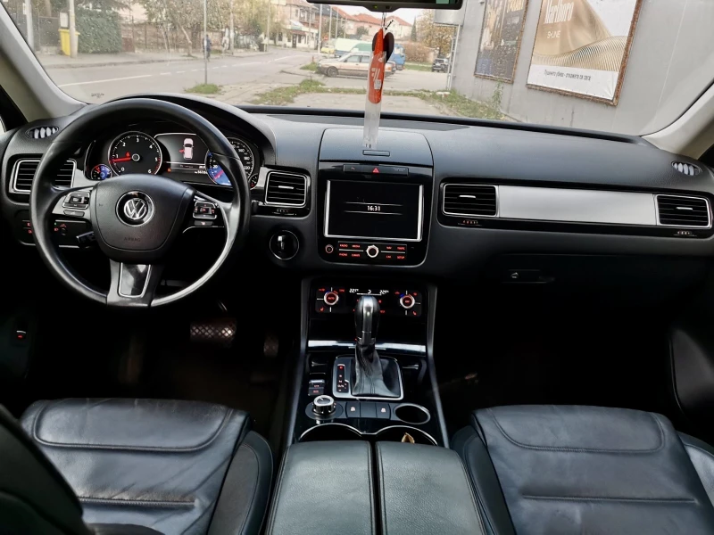 VW Touareg  hi-line, снимка 9 - Автомобили и джипове - 52506481