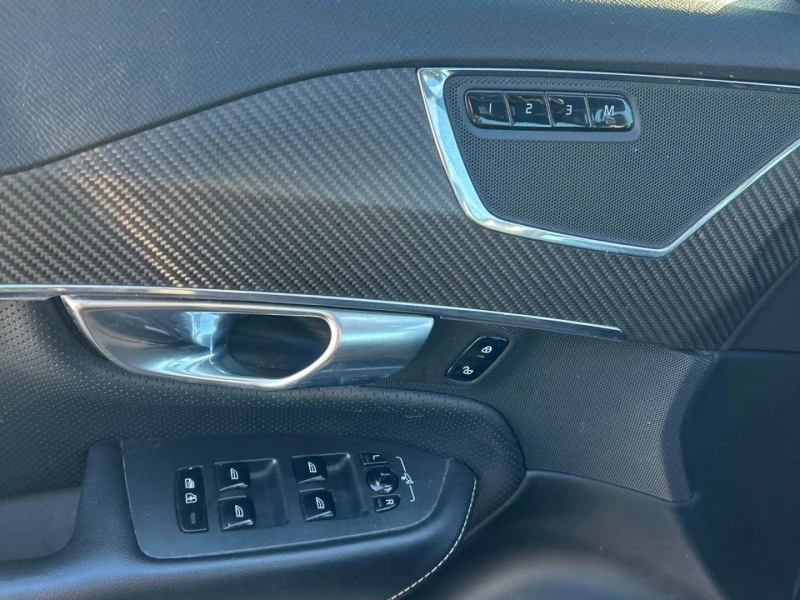 Volvo Xc90 R-design* Hybrid* 360View* Line Assist* Подгрев* П, снимка 7 - Автомобили и джипове - 52800938