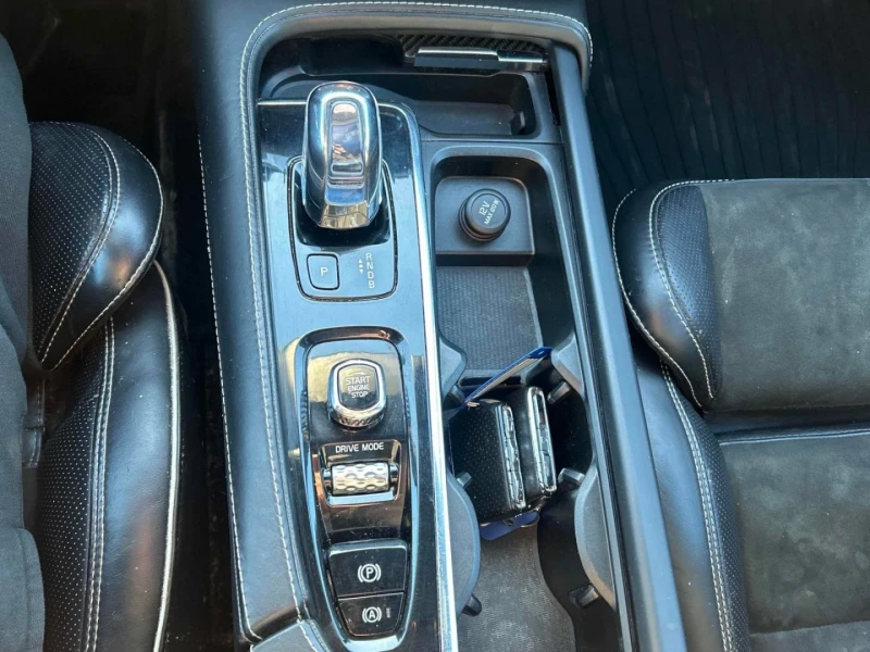 Volvo Xc90 R-design* Hybrid* 360View* Line Assist* Подгрев* П, снимка 12 - Автомобили и джипове - 52800938