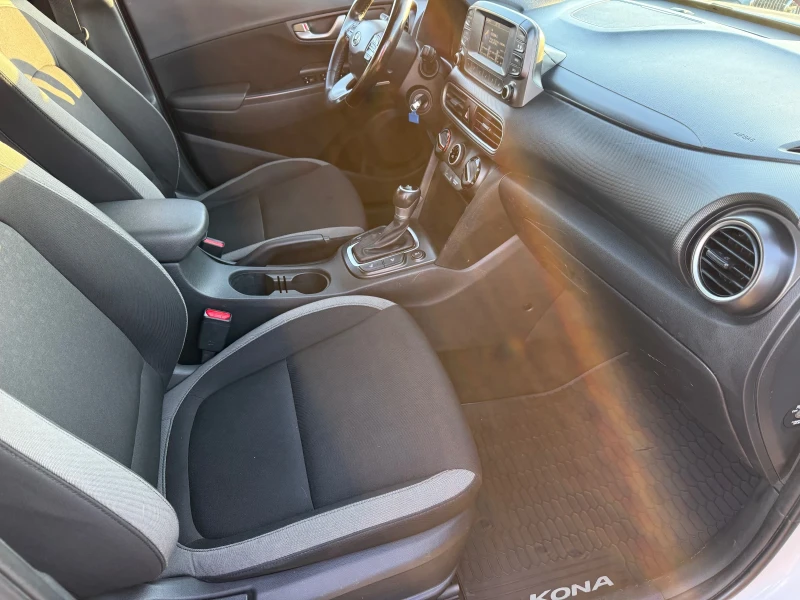 Hyundai Kona 1.6i CH 4x4 AUTOMAT, снимка 9 - Автомобили и джипове - 52821261