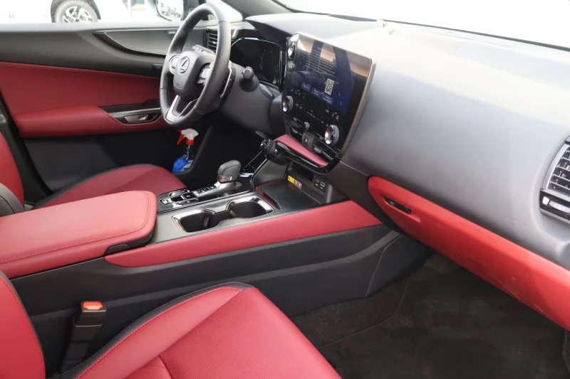 Lexus NX 350h LUXURY/243HP/PANO/360/MEMO/M.LEVINSON/HUD/731g, снимка 15 - Автомобили и джипове - 53281201