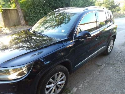 VW Tiguan, снимка 3 - Автомобили и джипове - 56061377