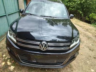 VW Tiguan, снимка 5 - Автомобили и джипове - 56061377