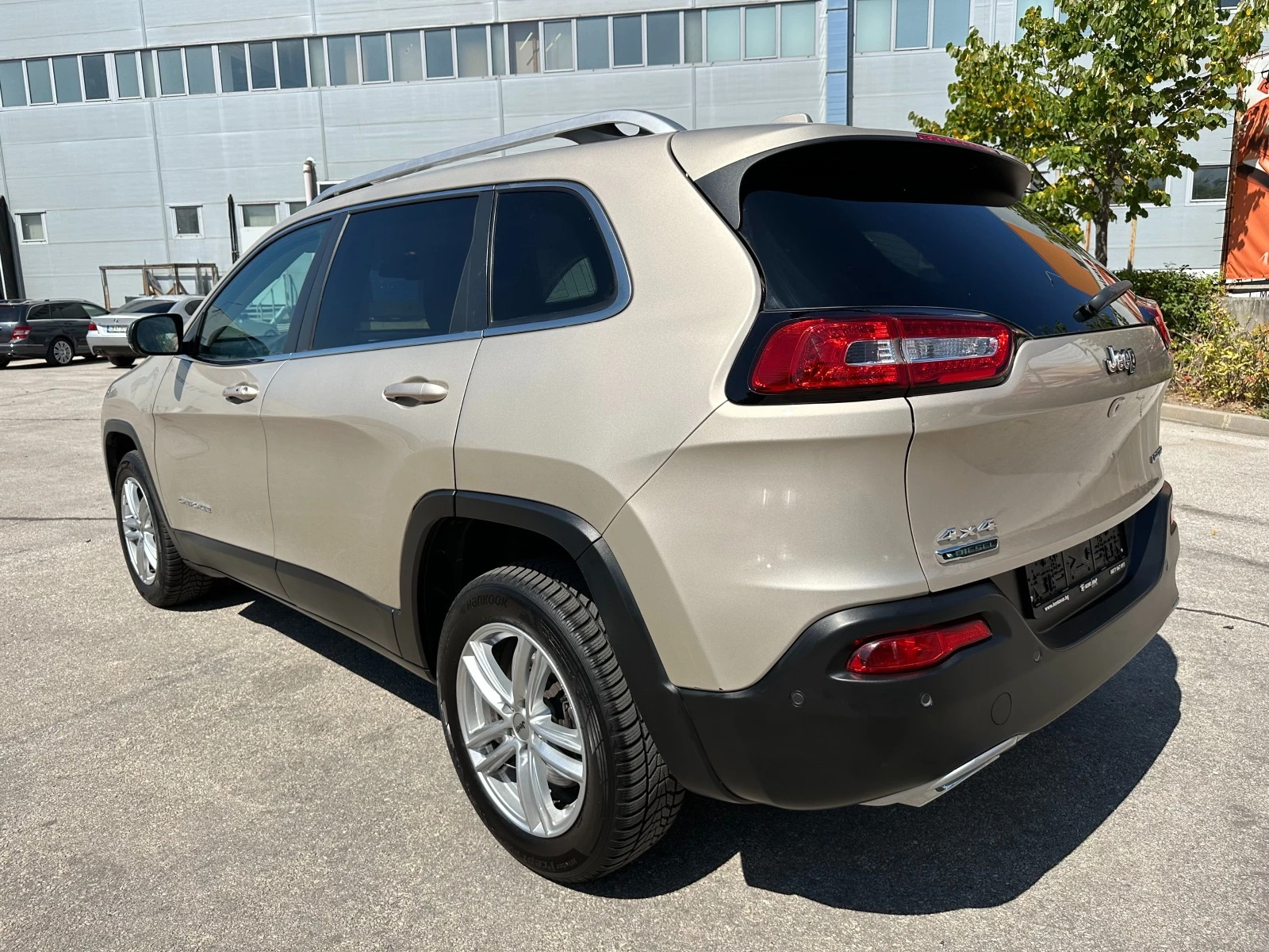 Jeep Cherokee 2.0CRDI Limited 170к.с. Всички Есктри - изображение 3