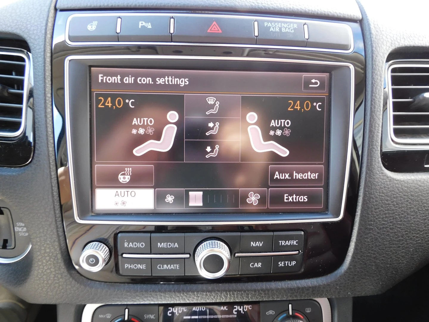 VW Touareg V6 TDI BMT 4XMOTION, снимка 9 - Автомобили и джипове - 52074403