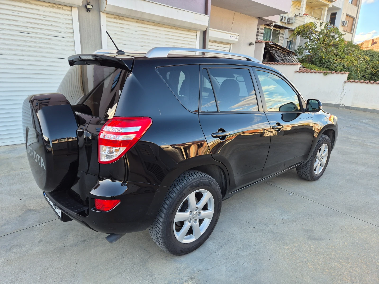 Toyota Rav4 2.2D4D 150к.с. - изображение 3