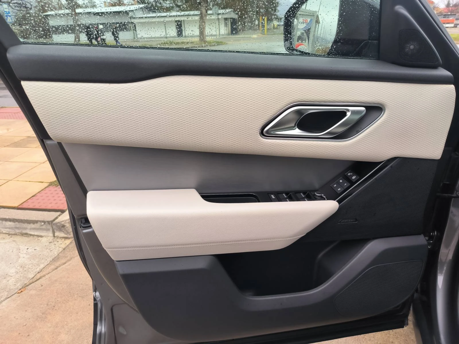 Land Rover Range Rover Velar | Mobile.bg � ����������� 12