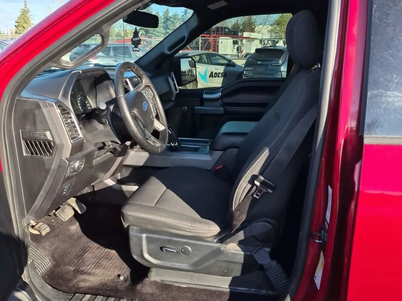 Ford F150 XLT CREW CAB SHORT BED  CARFAX, снимка 5 - Автомобили и джипове - 54438824