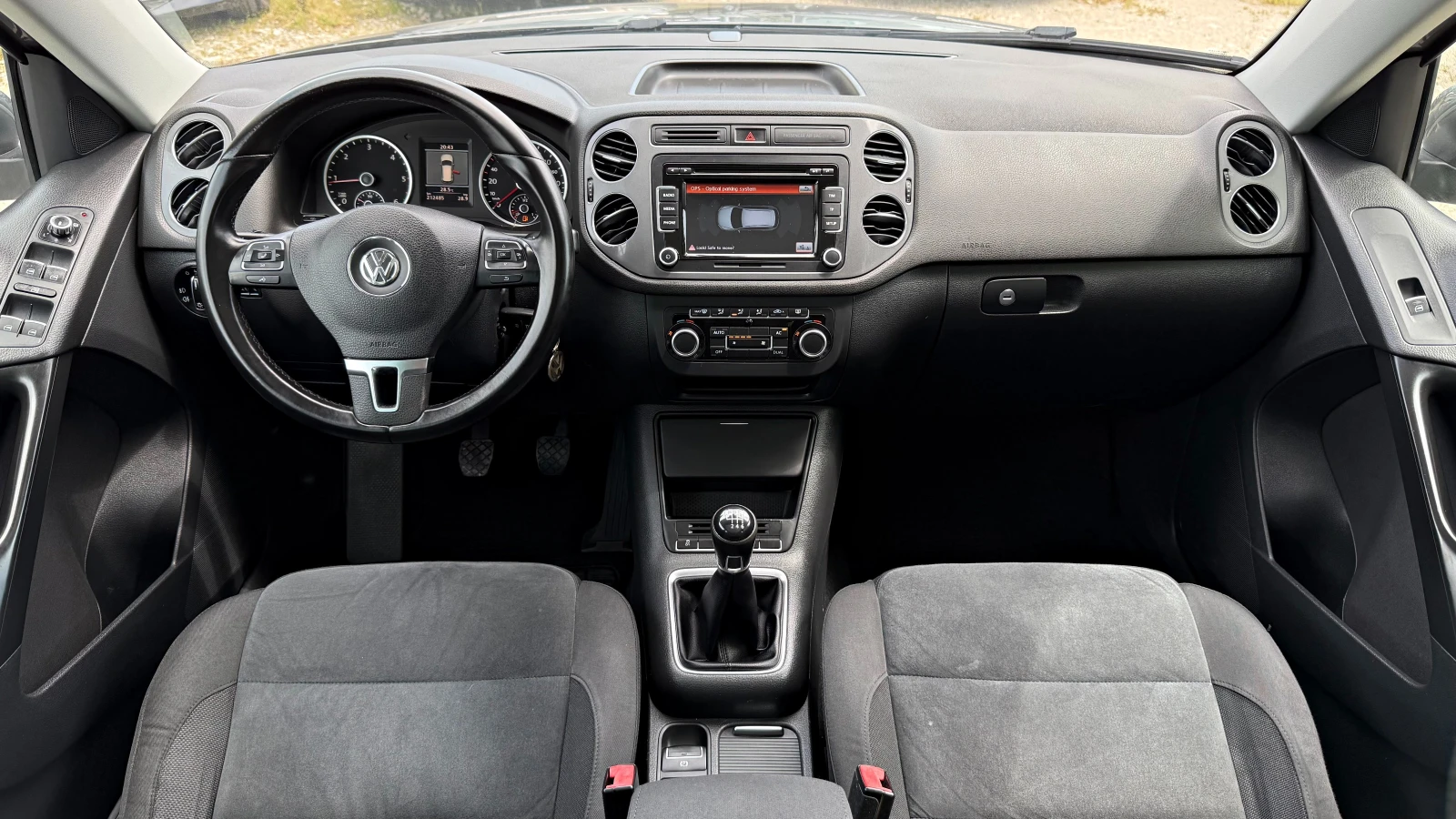 VW Tiguan 2.0TDI 4X4 ФЕЙСЛИФТ ПАНОРАМА, снимка 9 - Автомобили и джипове - 54610146