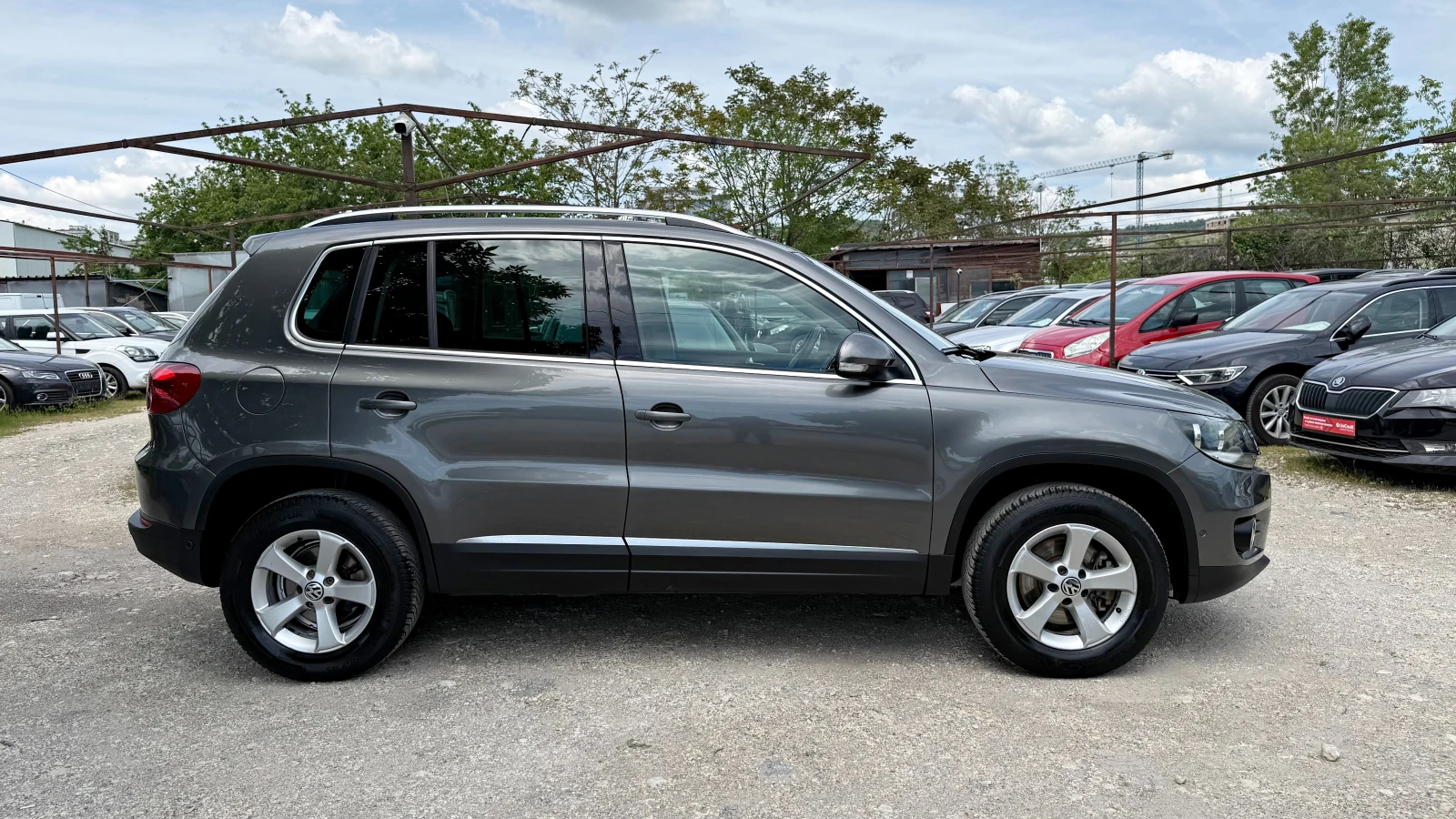 VW Tiguan 2.0TDI 4X4 ФЕЙСЛИФТ ПАНОРАМА, снимка 5 - Автомобили и джипове - 54610146