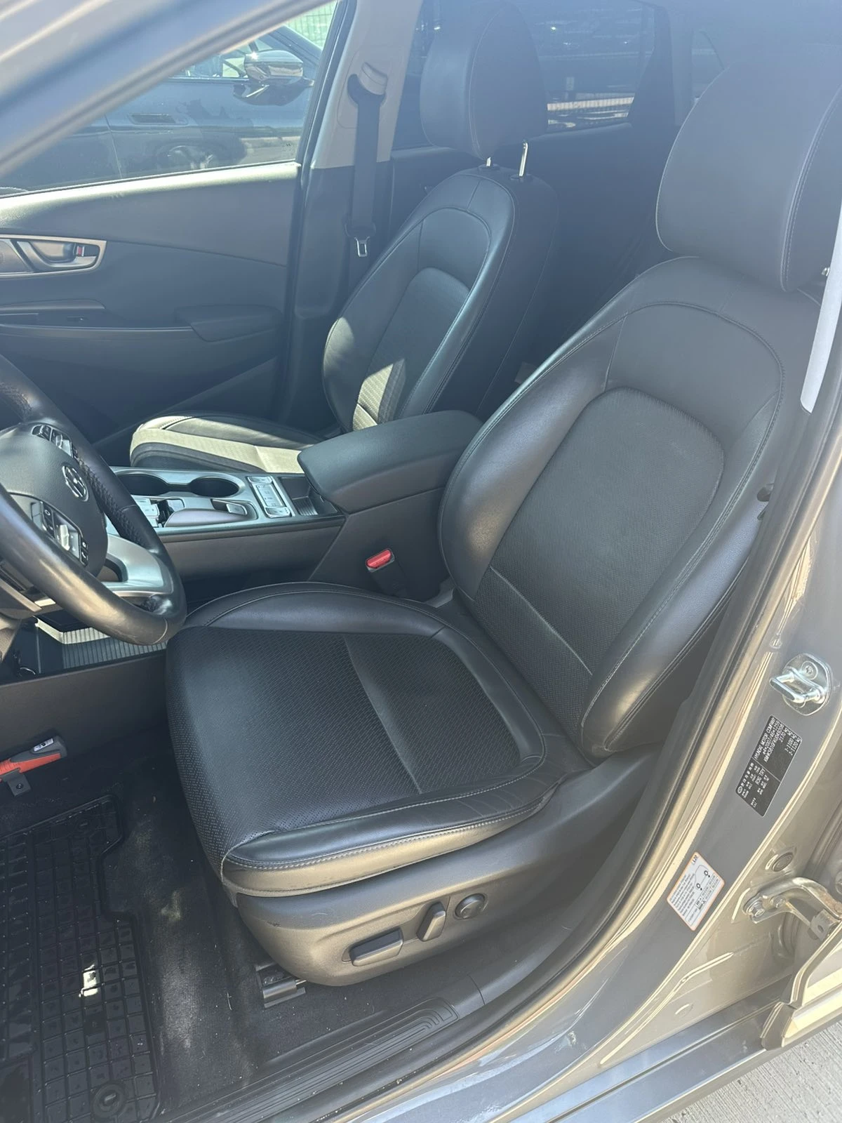 Hyundai Kona 64KWh/PREMIUM/ГАРАНЦИЯ/SOH100%/FULL!, снимка 9 - Автомобили и джипове - 55046394