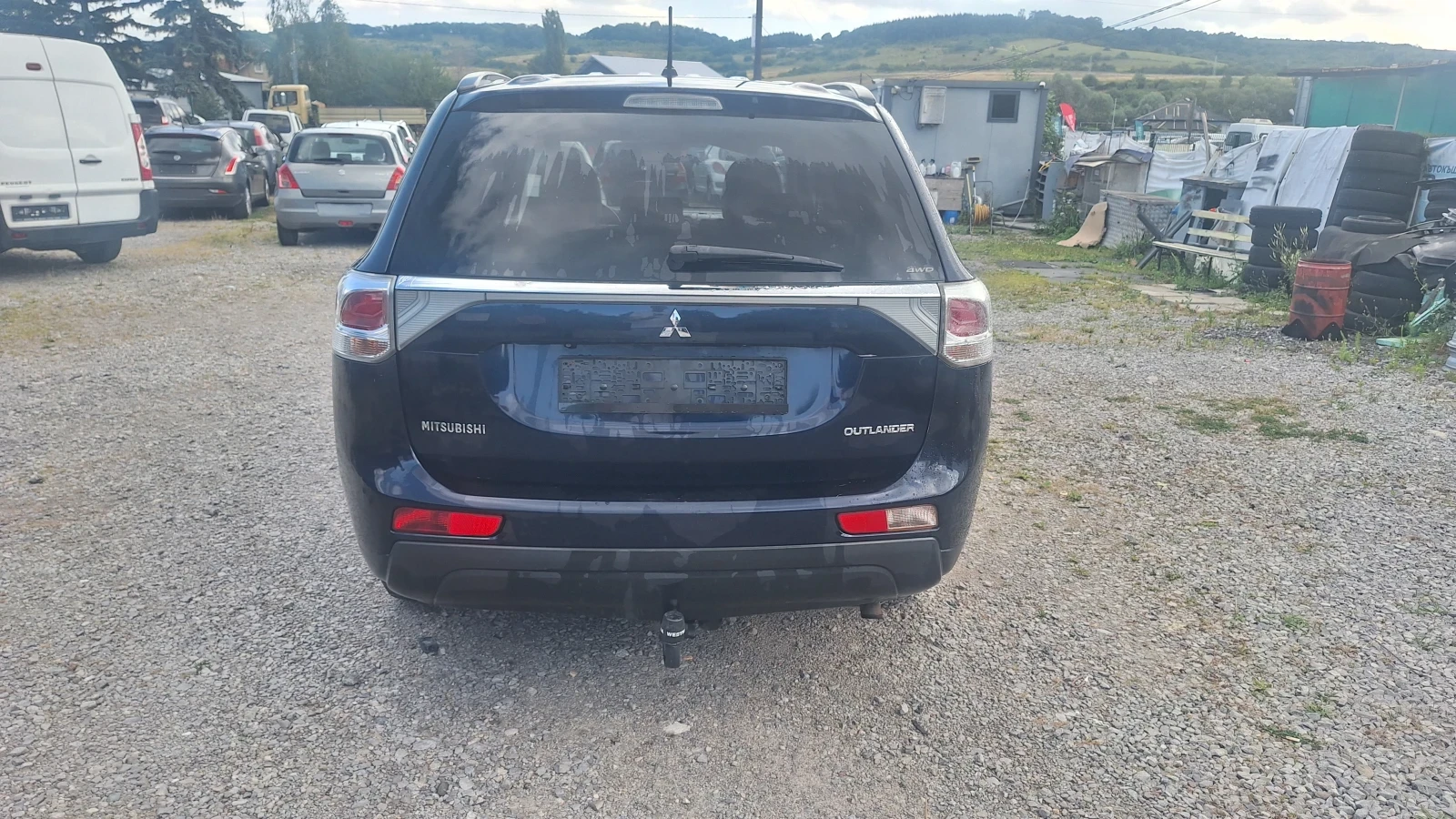 Mitsubishi Outlander, снимка 6 - Автомобили и джипове - 55411632