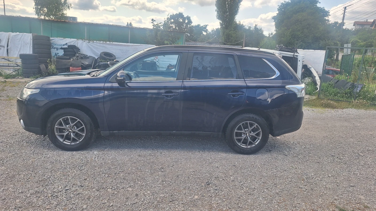 Mitsubishi Outlander, снимка 4 - Автомобили и джипове - 55411632
