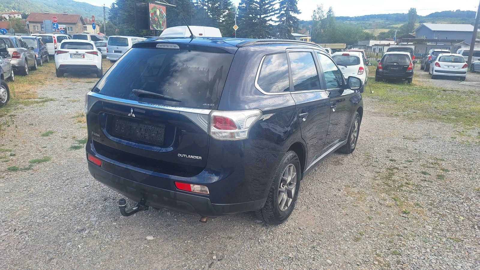 Mitsubishi Outlander, снимка 7 - Автомобили и джипове - 55411632