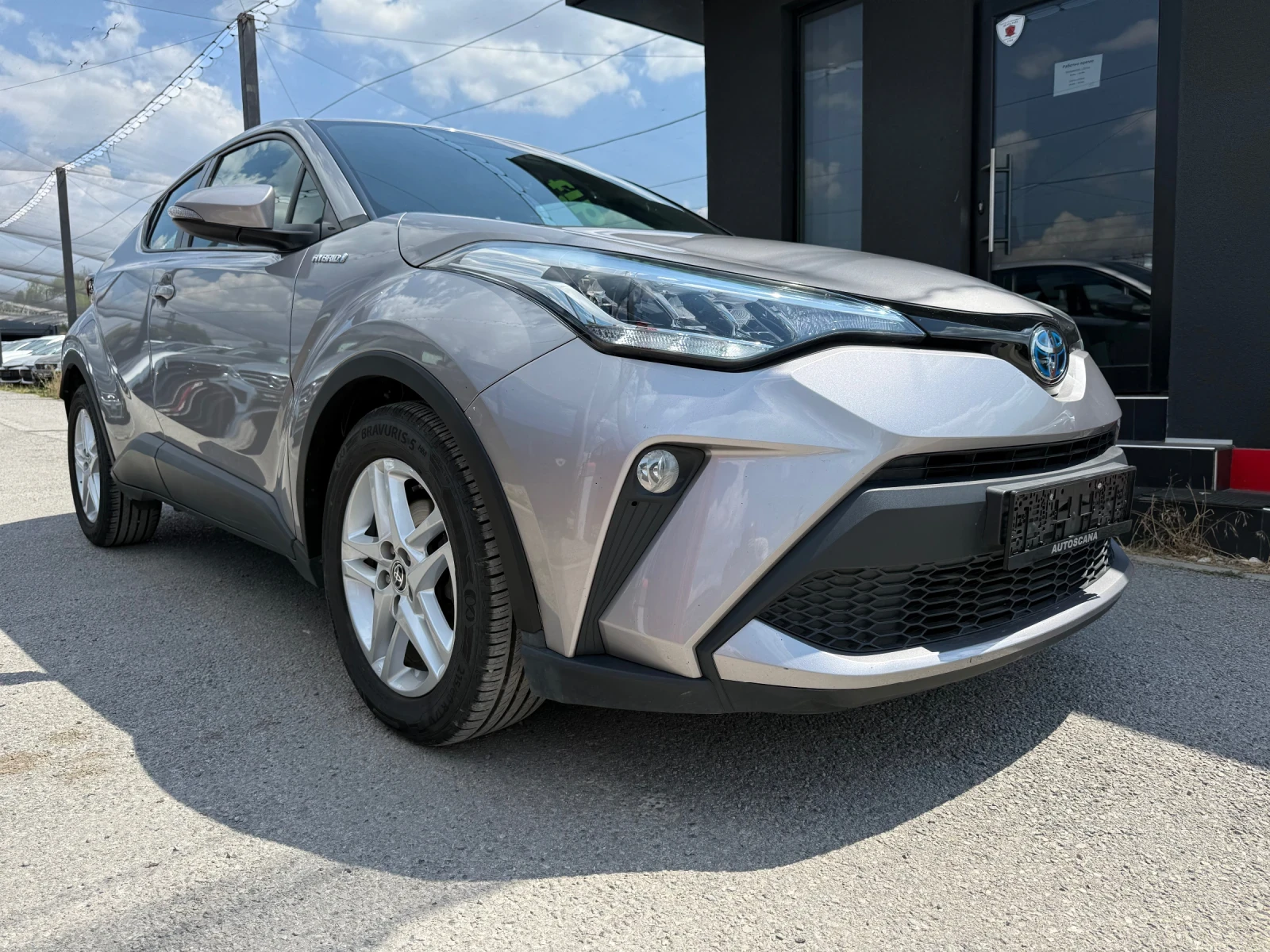 Toyota C-HR 1.8 Hybrid-В ГАРАНЦИЯ! 128хил.км.Кей лес!Камера! 