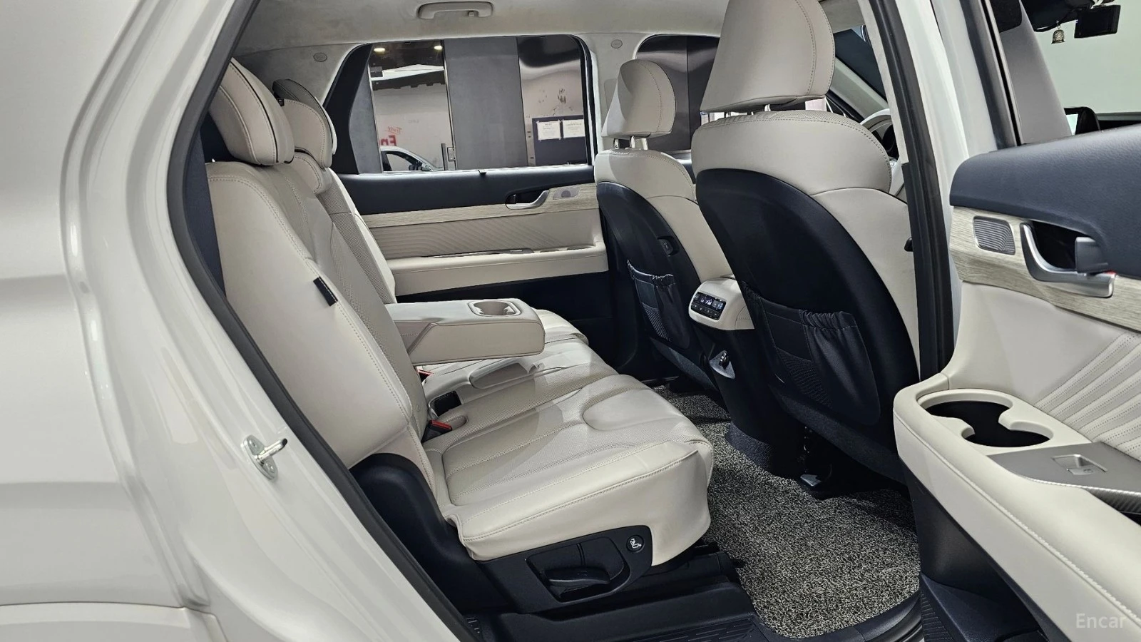 Hyundai Palisade 3.8* AWD* CALLIGRAPHY* ПОДГРЕВ* ОБДУХВАНЕ* 360* FU, снимка 10 - Автомобили и джипове - 55674127