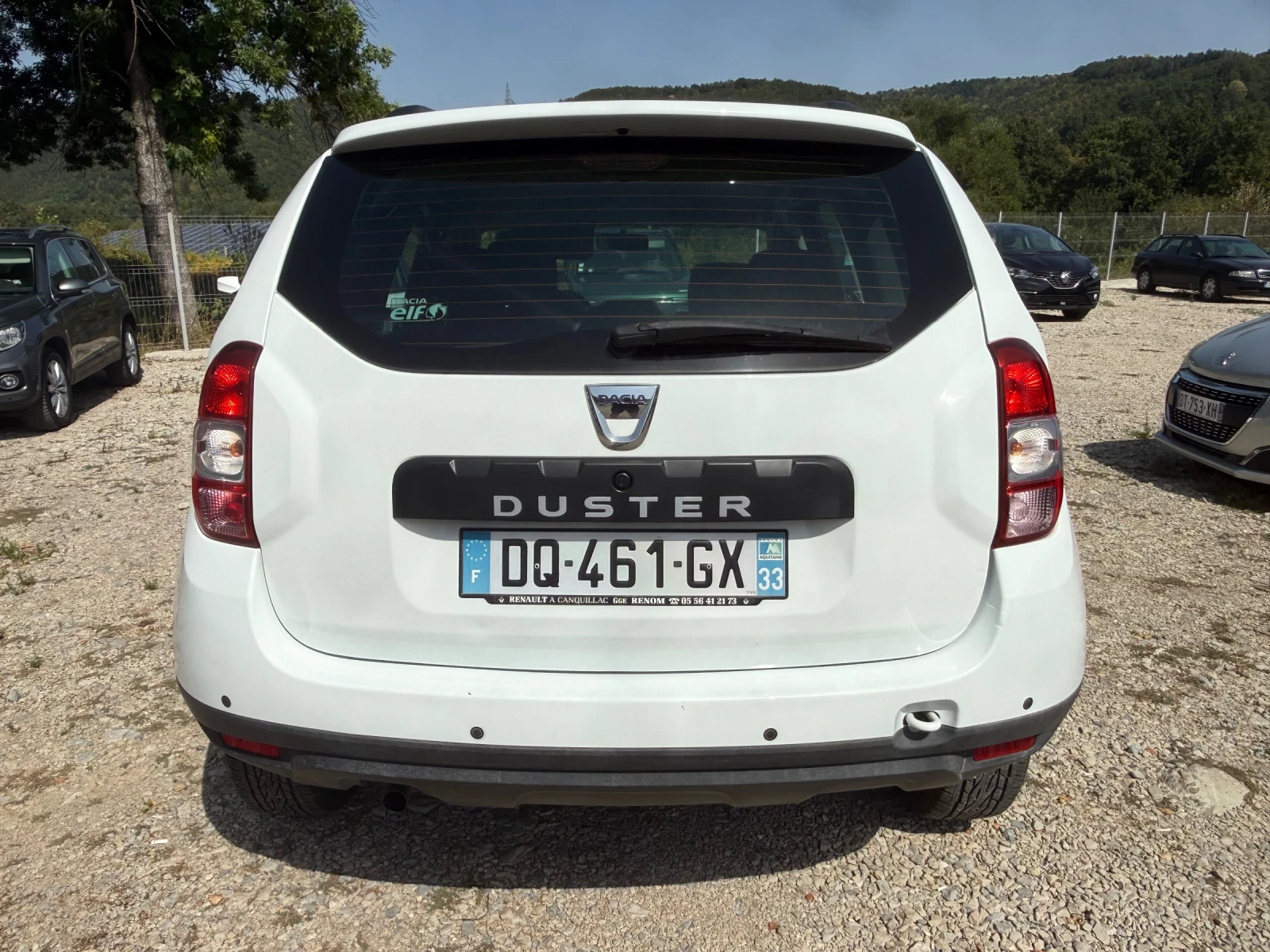 Dacia Duster 1.5dci, снимка 6 - Автомобили и джипове - 55870522
