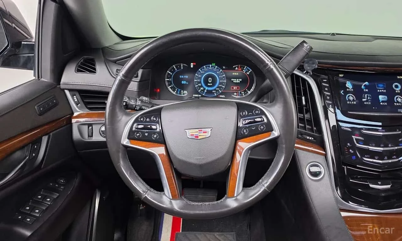 Cadillac Escalade * 6.2 * ФИНАНСИРАНЕ, снимка 13 - Автомобили и джипове - 56273290