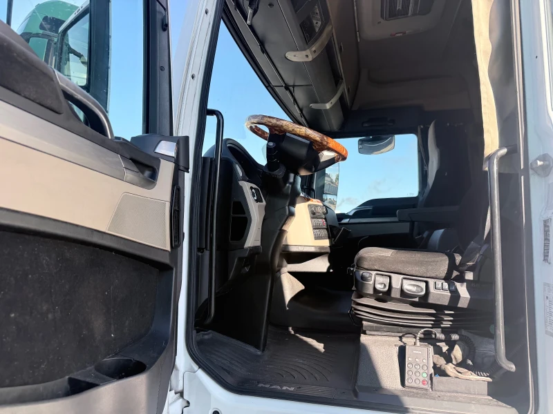 Man Tgx 460 МЕГА, снимка 6 - Камиони - 52107781